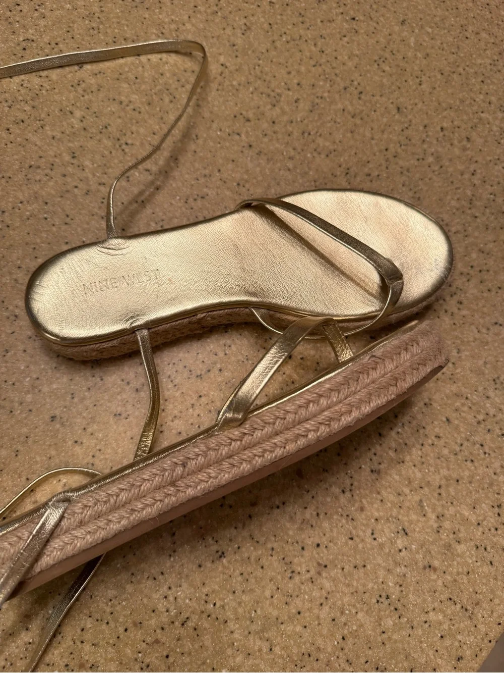 Nine West Gold Metallic Espadrille Thong Sandals with Ankle Wrap Sz 8.5